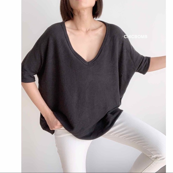 Super Comfy Dolman V neck Oversized top - Picture 7 of 8